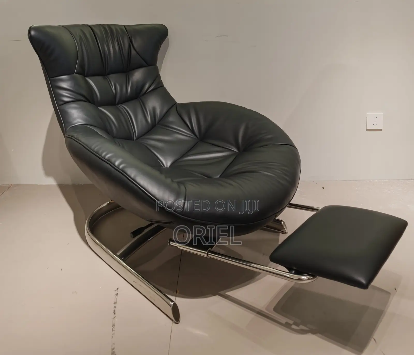 Modern Office Chair : Luxurious High-Quality Office Lounge Chair