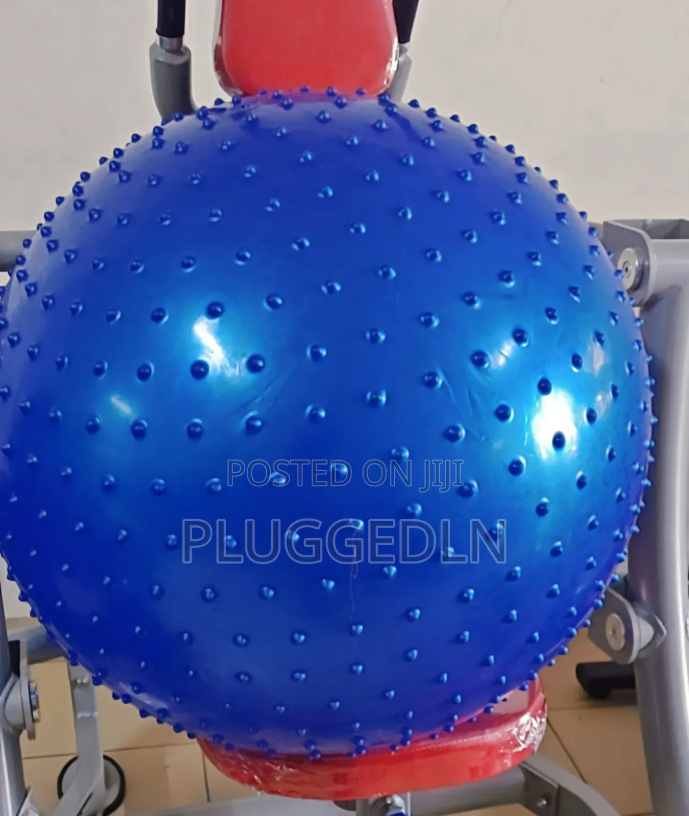 Spiked Yoga Ball
*85cm
.