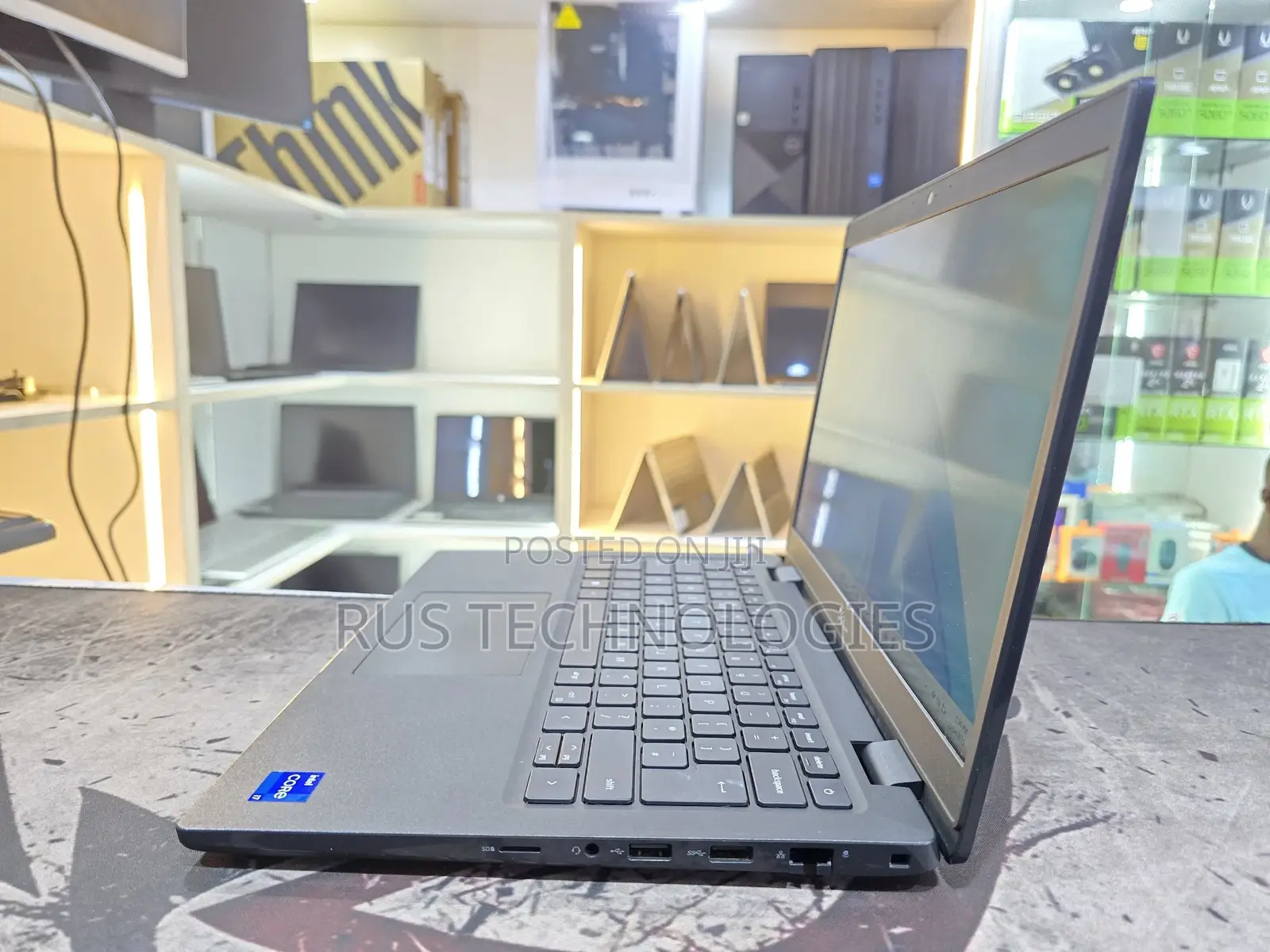 Laptop Dell Latitude 3410 16GB Intel Core i7 SSD 2T