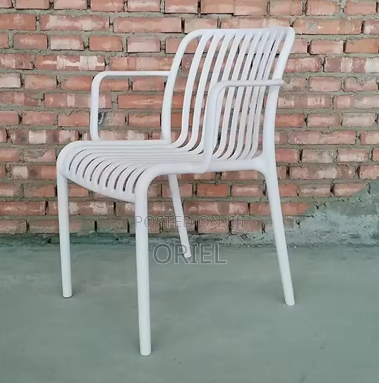 Home Chair: Aero Stack Lightweight Outdoor Patio Chair
