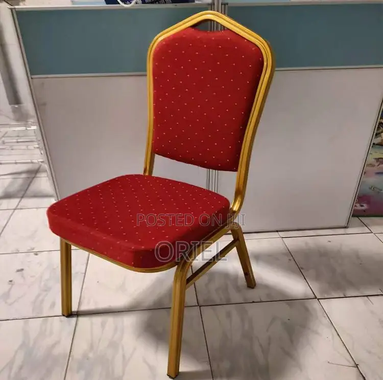 Conference Chair: Comfort Hub Stackable Banquet Chair
