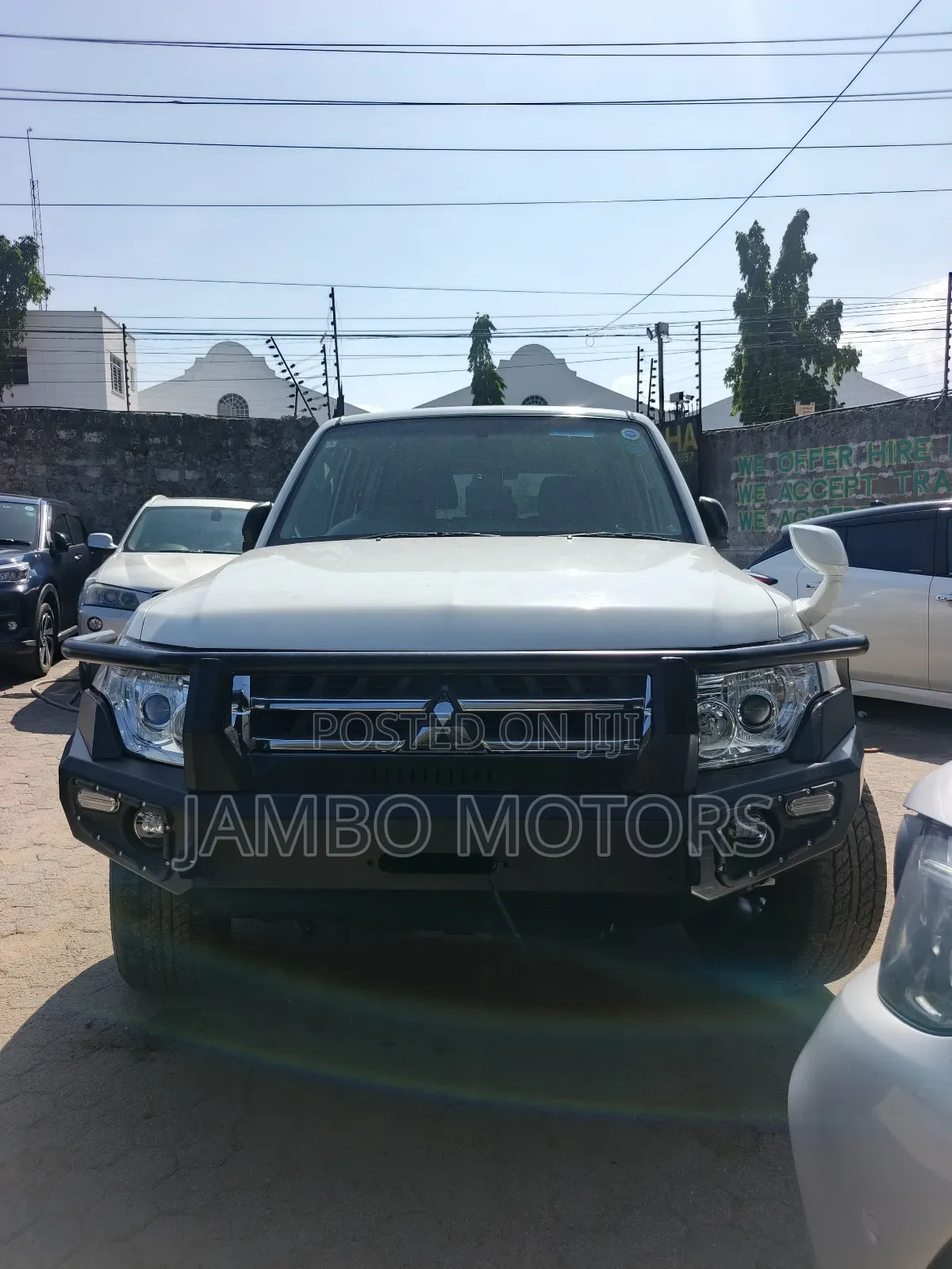 Mitsubishi Pajero V80 3.2 DI-D 2019 White