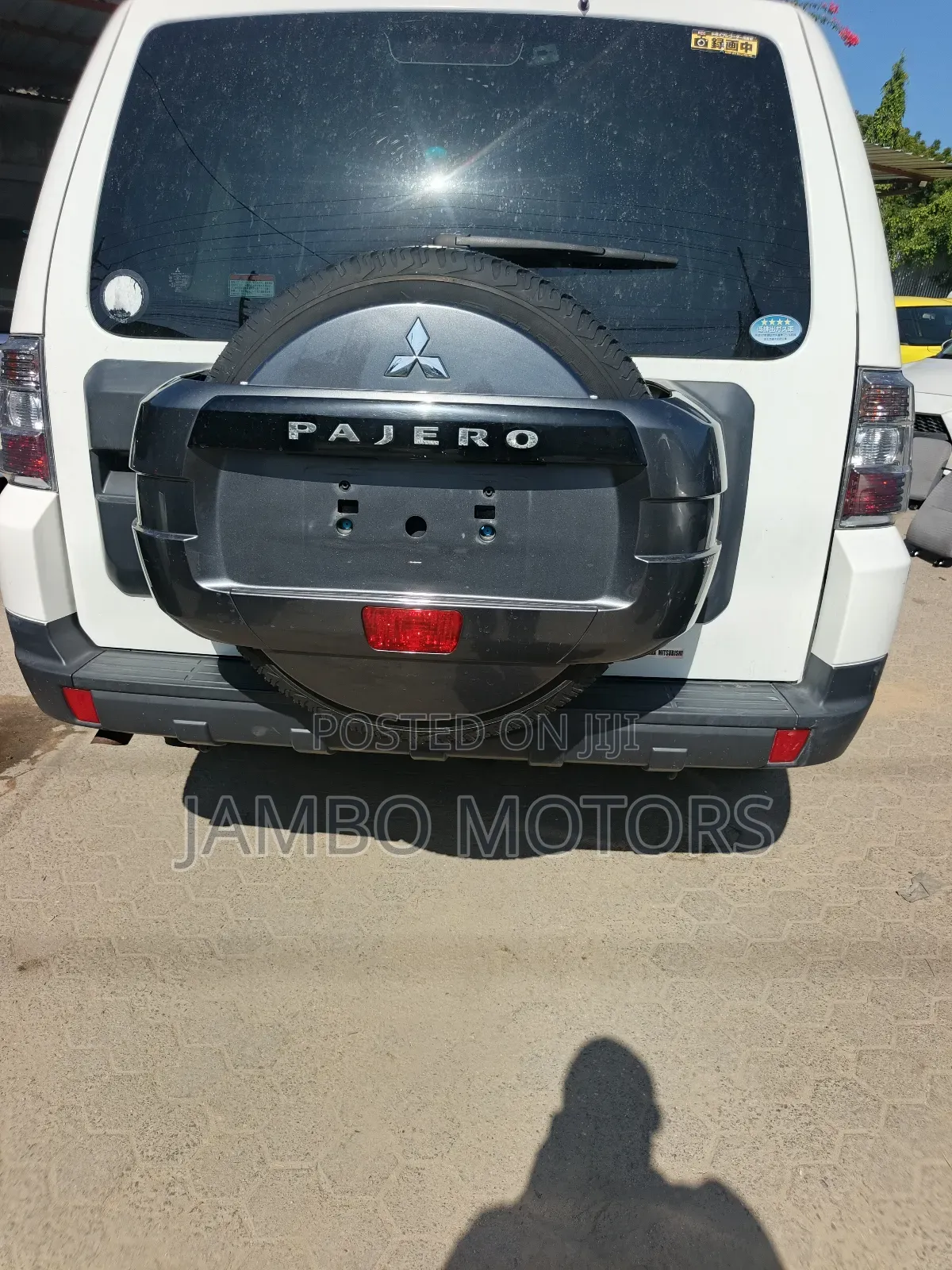 Mitsubishi Pajero V80 3.2 DI-D 2019 White