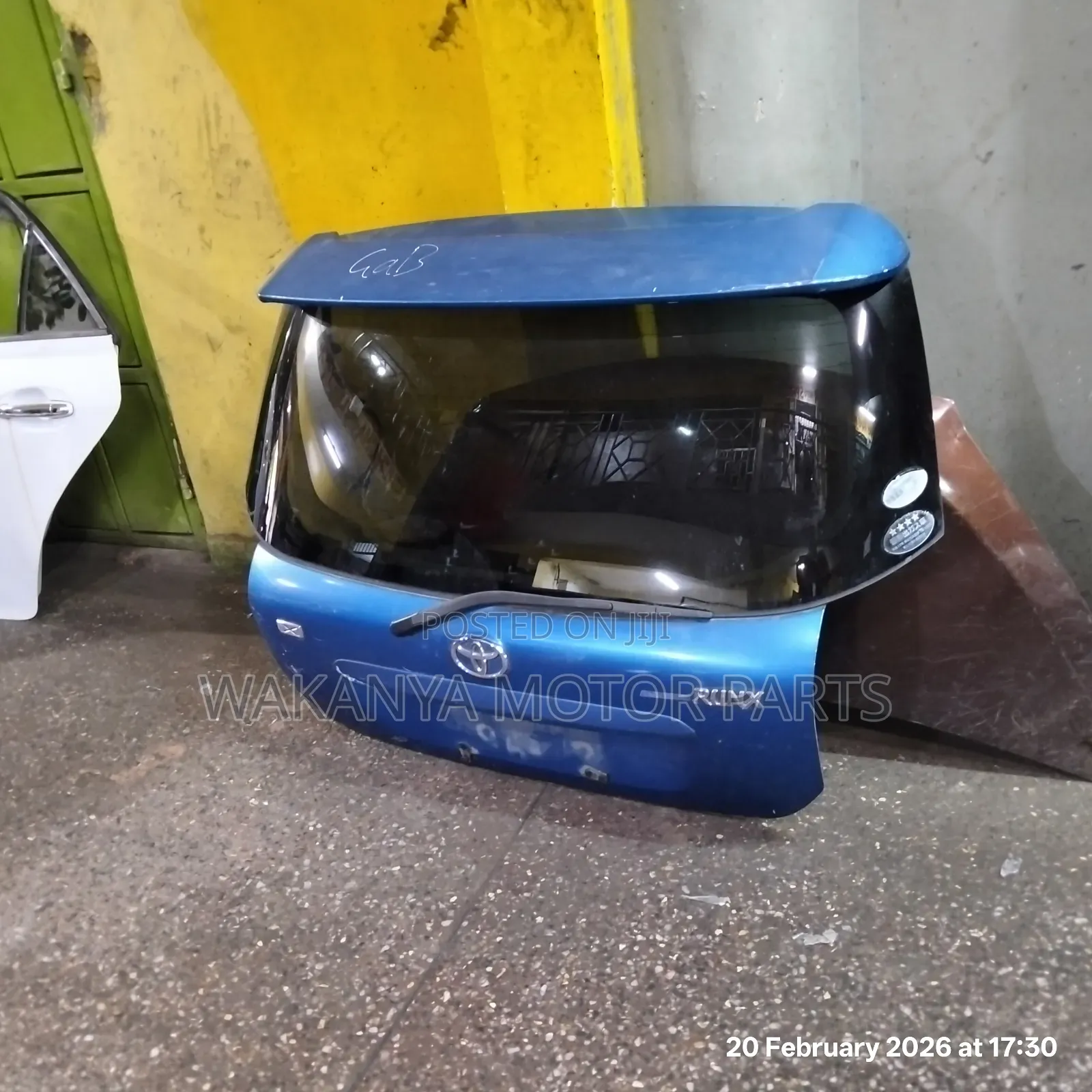 Toyota Alex/Runx Tailgate/Boot, Clean Ex Japan Parts