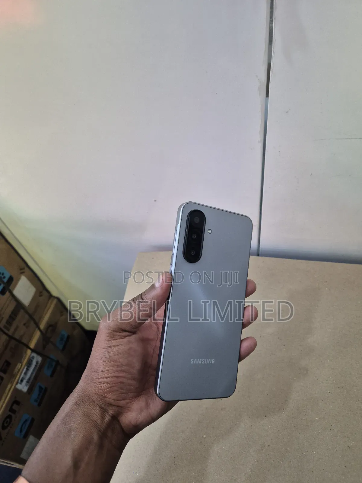 Samsung Galaxy A17 256 GB Gray