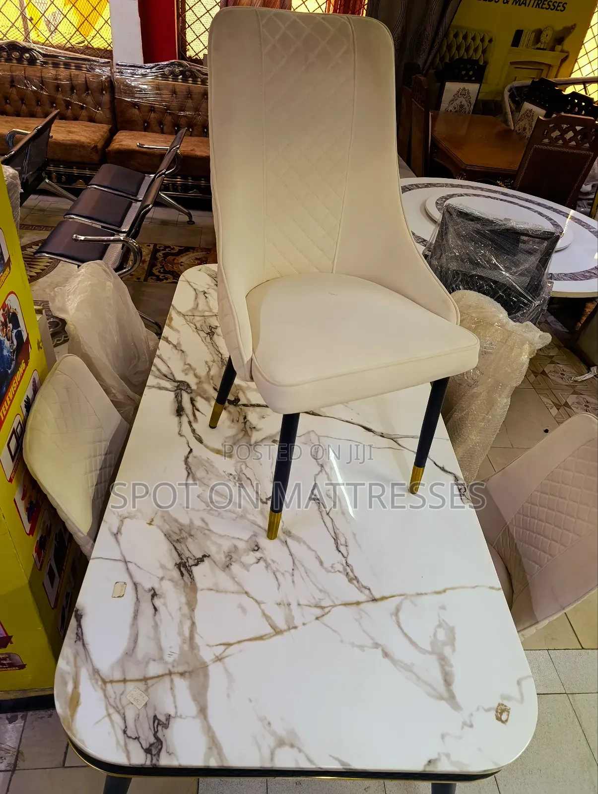 Elegant 6-seater Family Dining Set. Delivery Services Available.