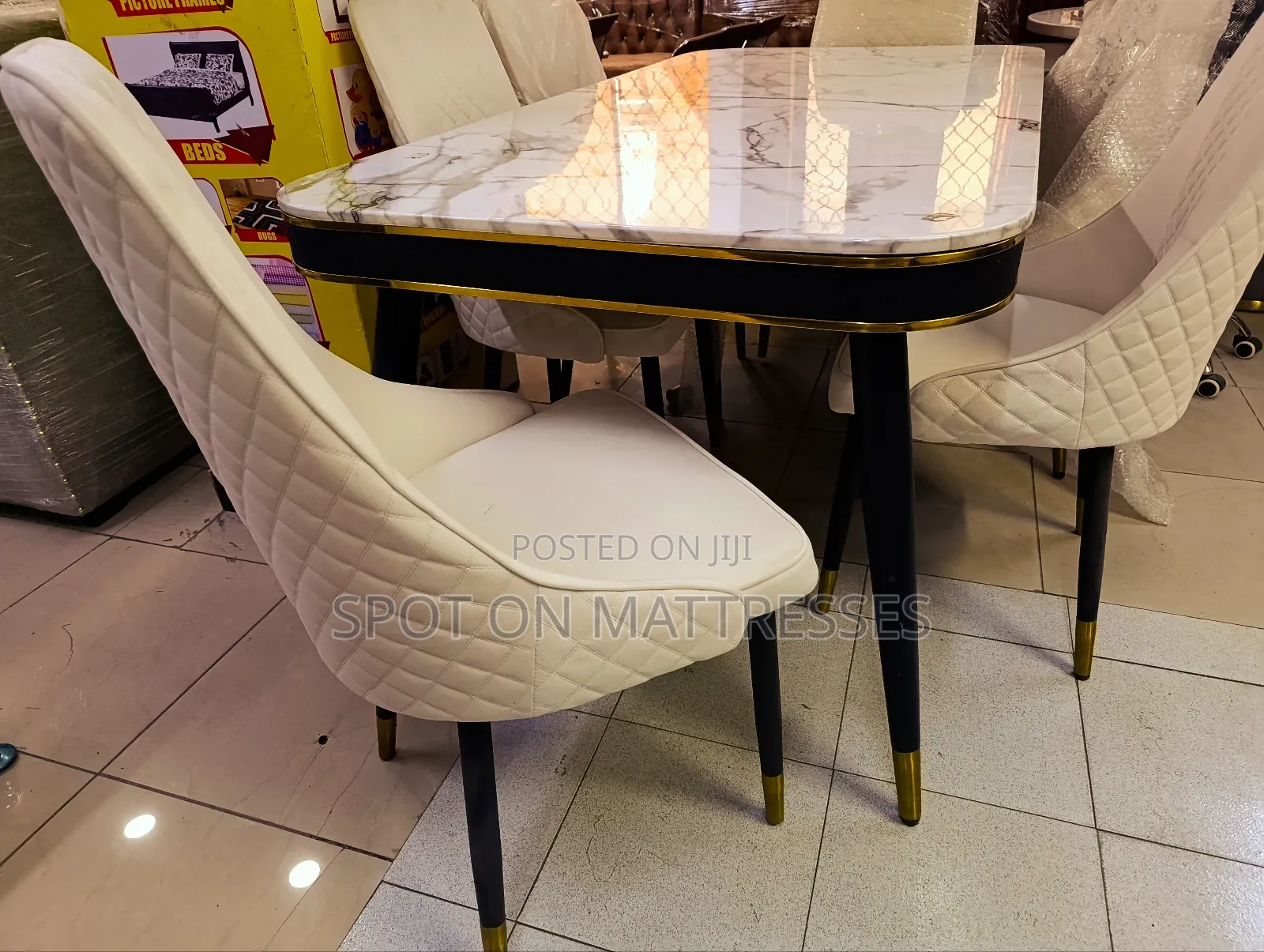 Elegant 6-seater Family Dining Set. Delivery Services Available.