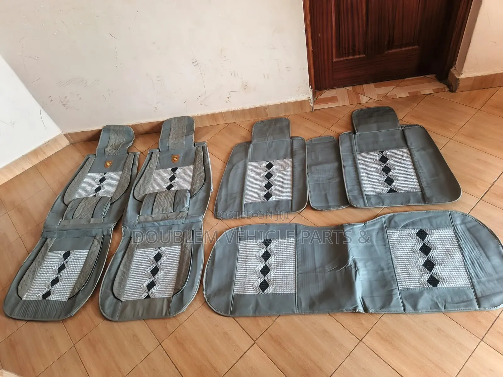 Car Seatcovers/Seat Covers 5 Five/7 Seven Seater Universal Luxurious
