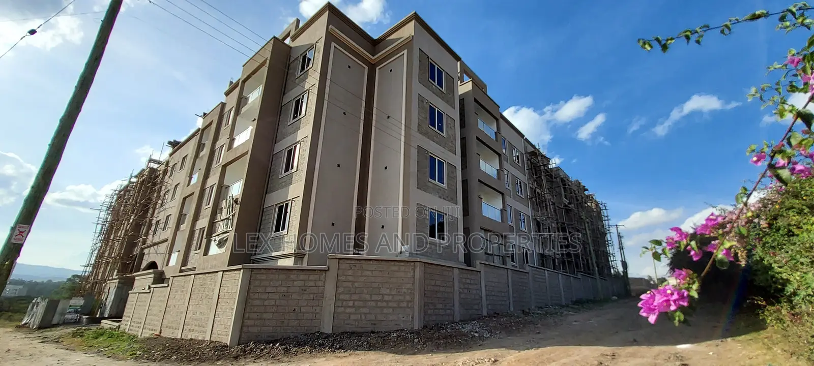 3bdrm Apartment in NkaiMurunya for rent