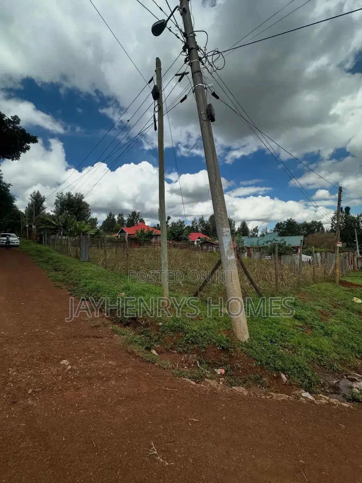 1/4 Plot for Sale in Thindigua,Off Kiambu Rd at KSHS 20m