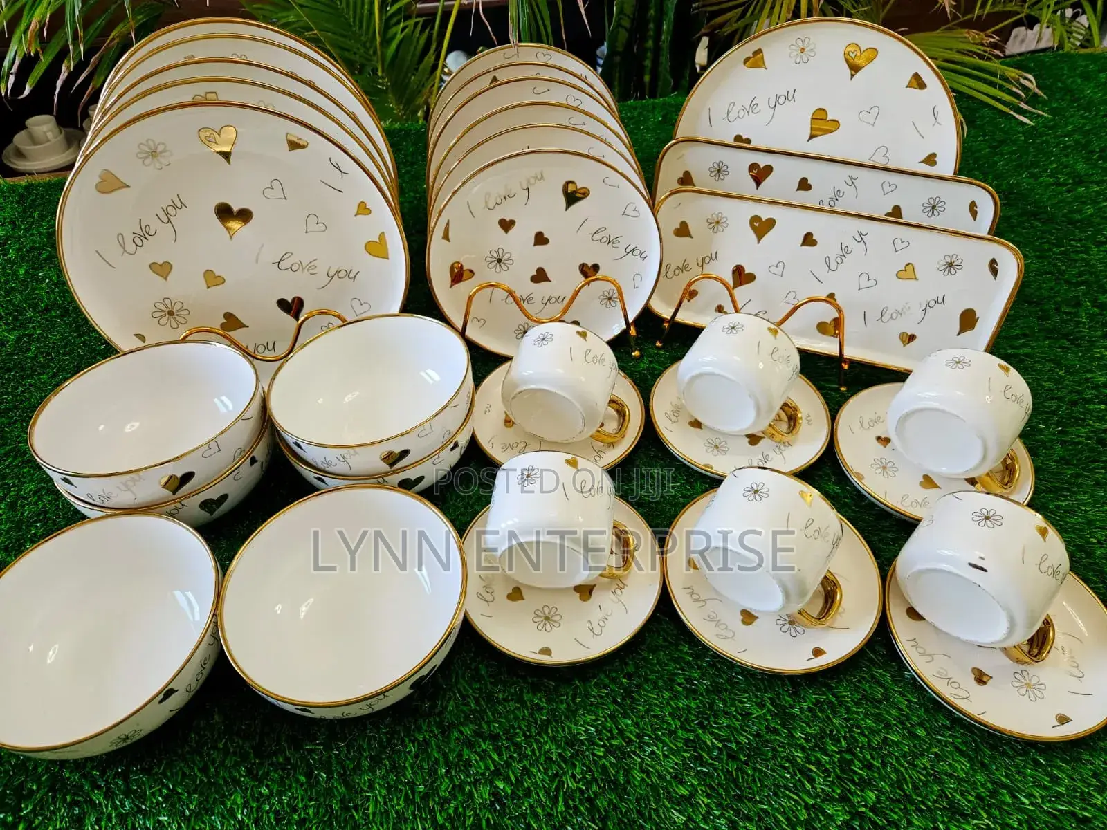 24 Pieces Gold Rimmed High Quality Dinner Set