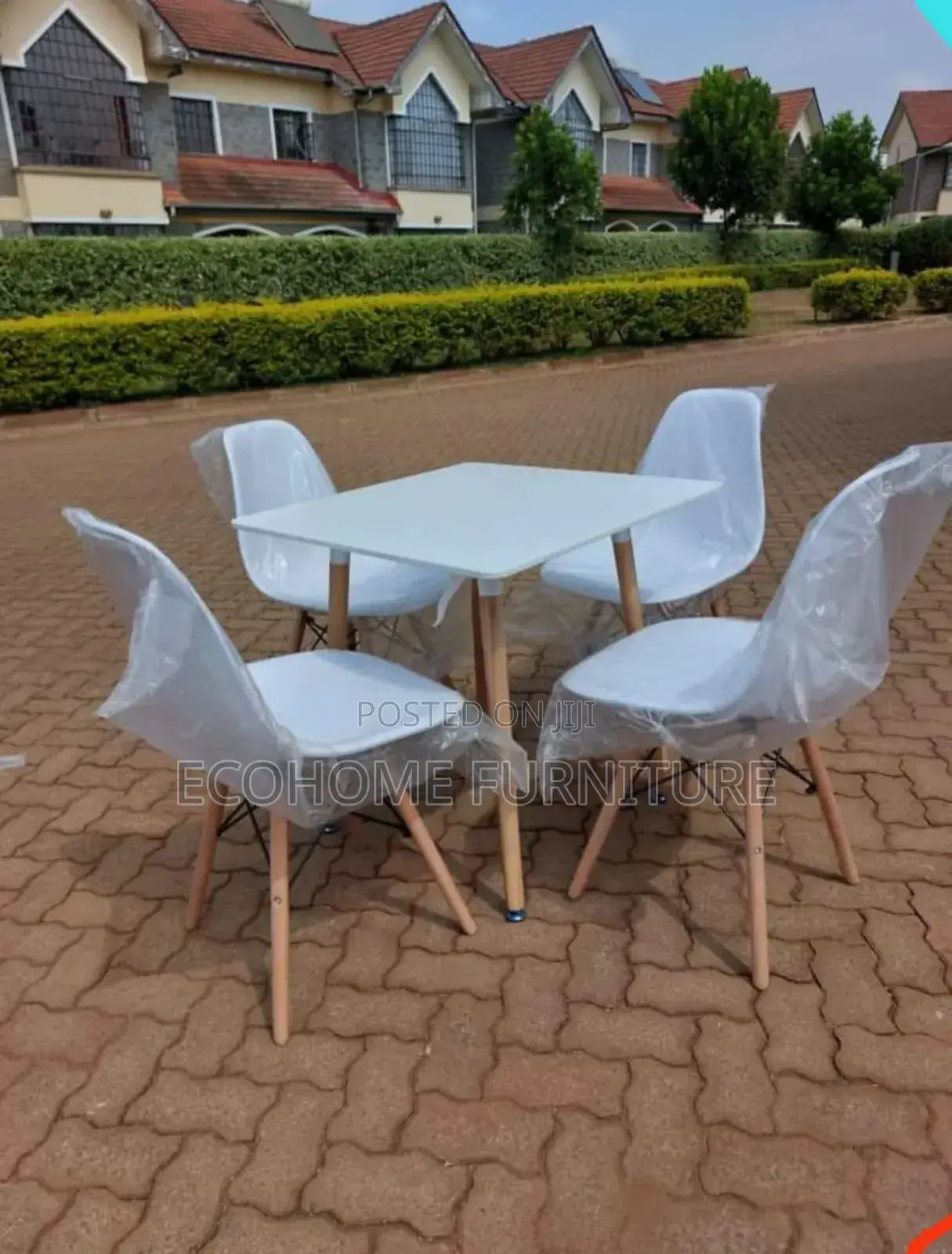 4 Seater Eamas Dining Table
