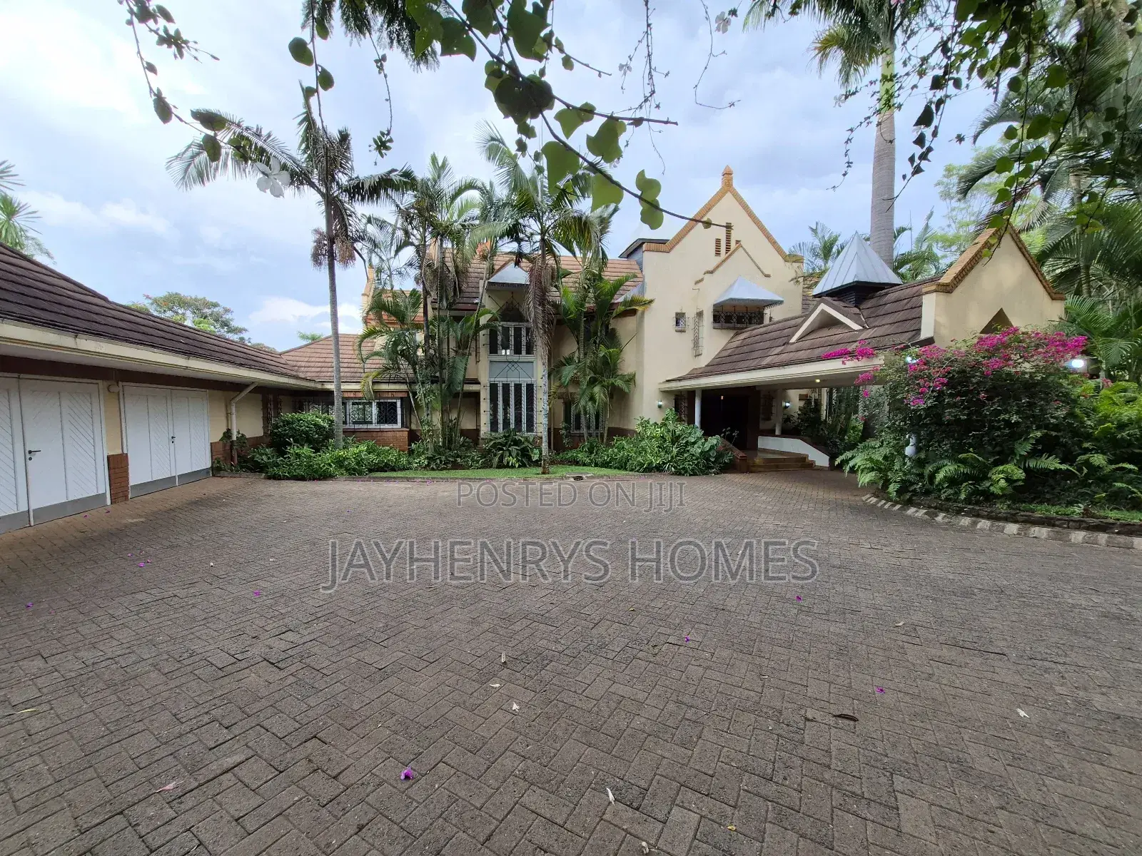 4bdrm House in Old Muthaiga for sale