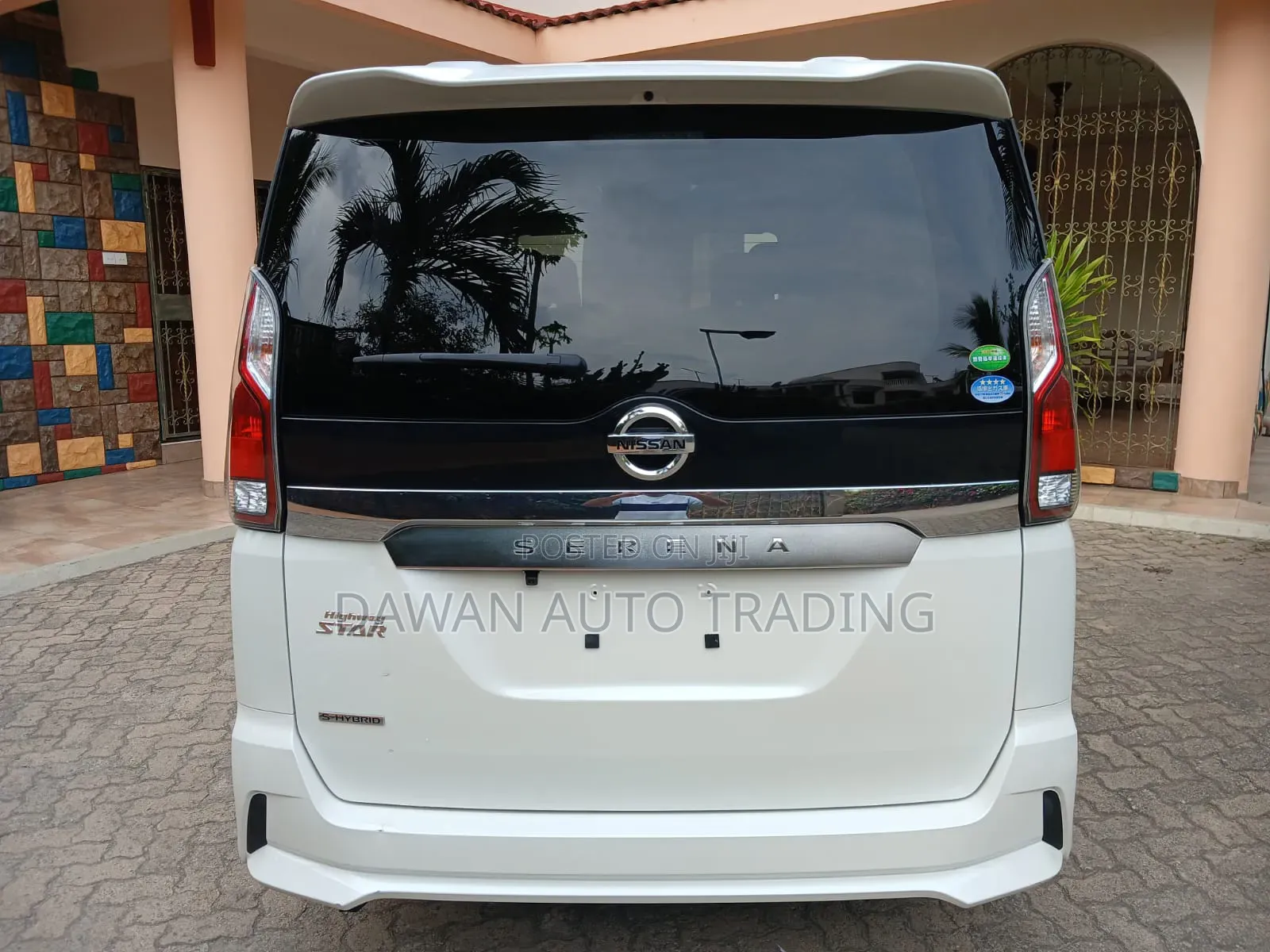 Nissan Serena 2019 White