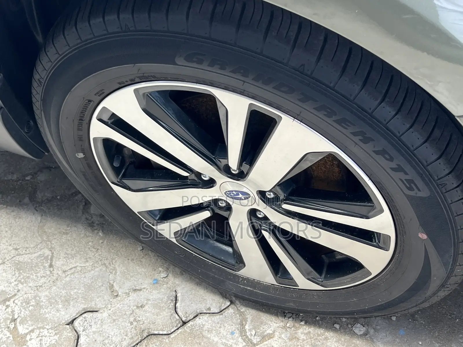 Subaru Outback 2019 Gray