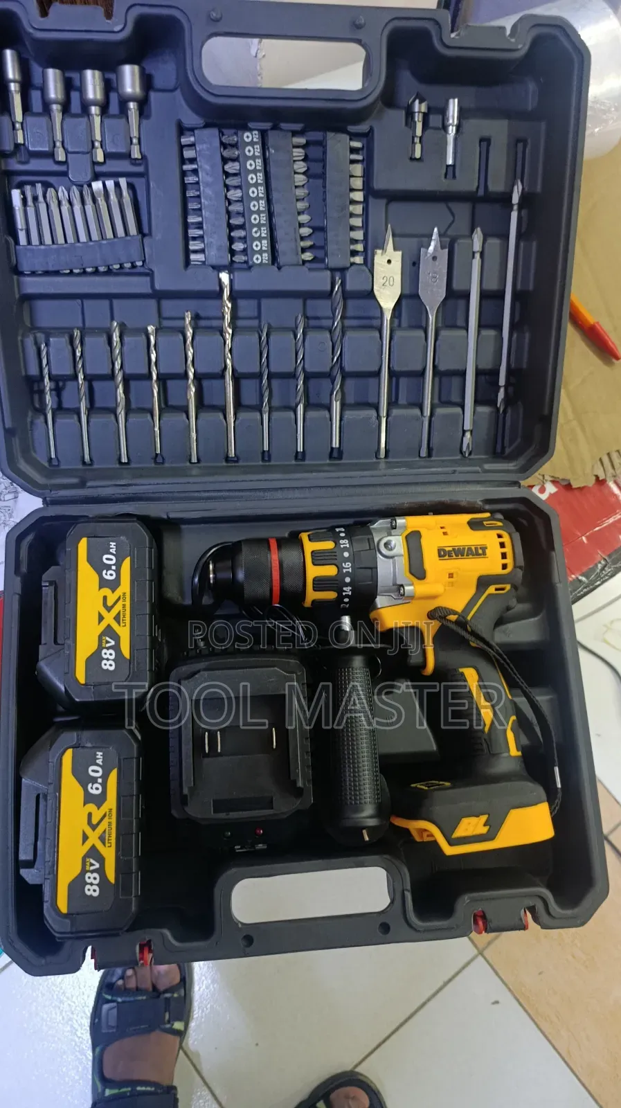 88v Dewalt Heavy Duty Cordless Drill/ Dewalt Brushless 88v Drill