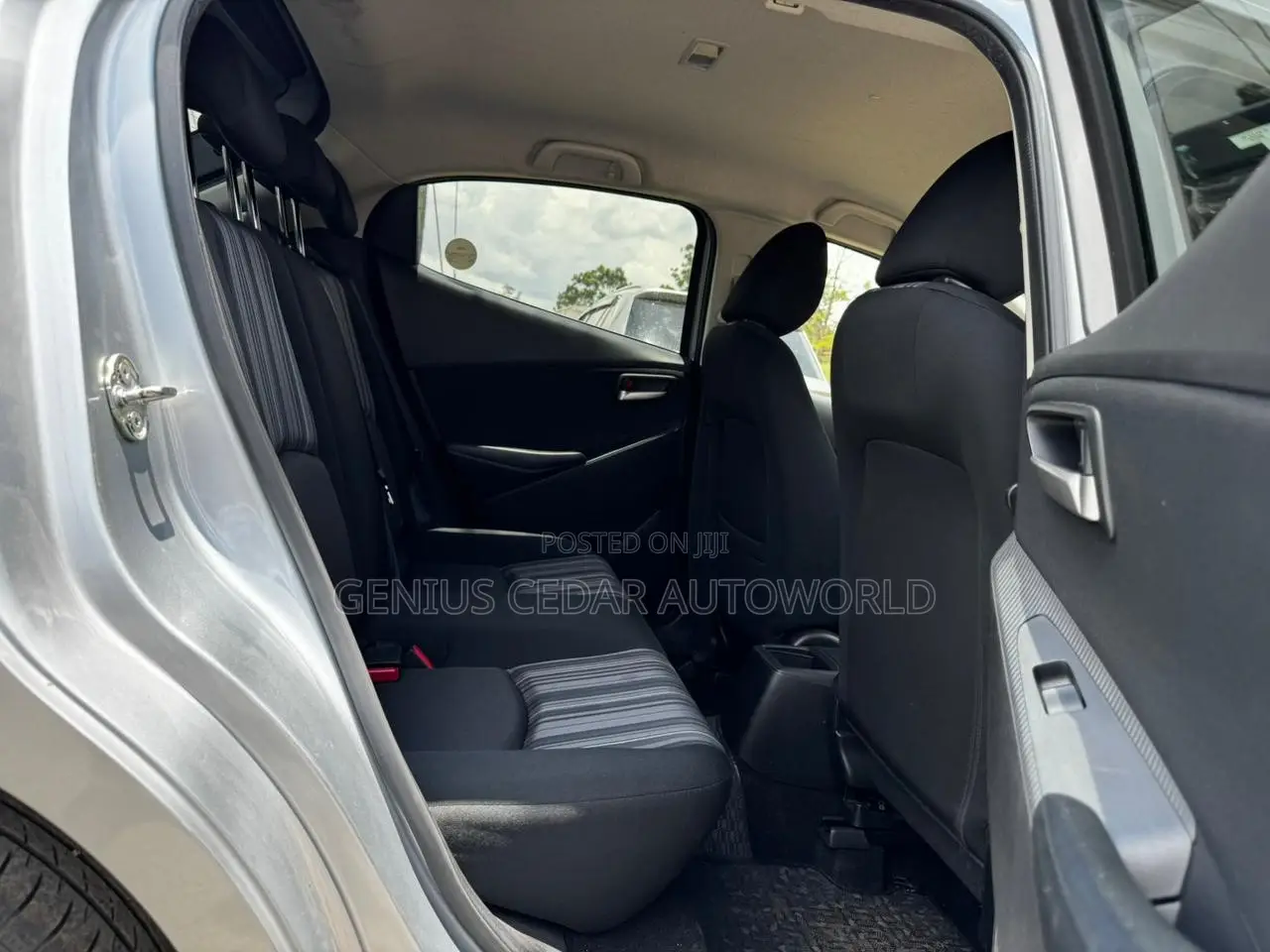 Mazda 2 2020 Silver