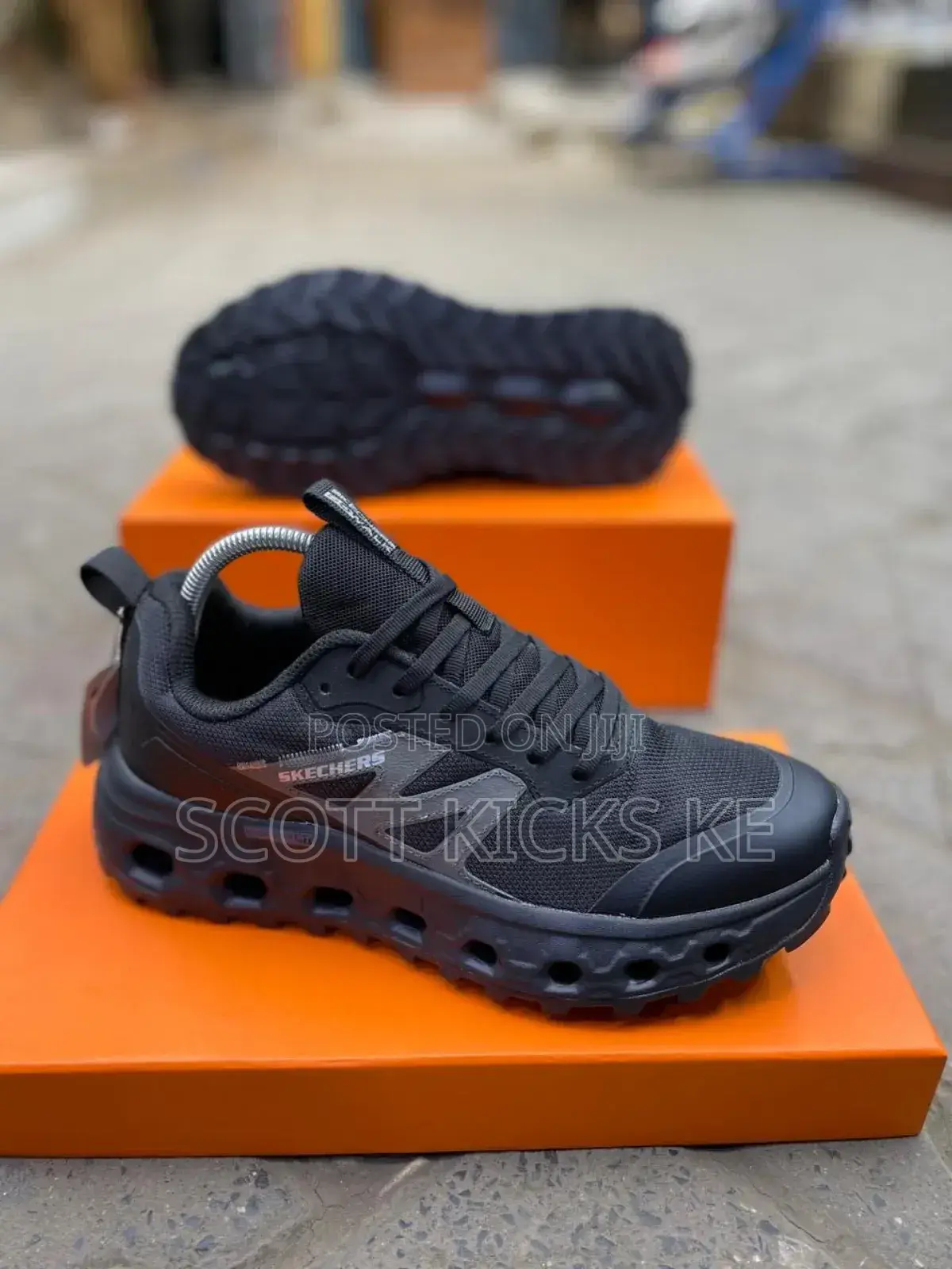 Skechers Trainers