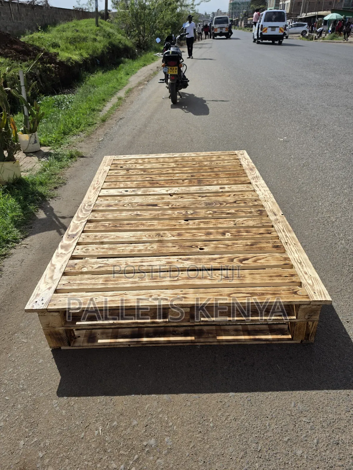 4*6 Modern Rustic Solid Wooden Pallet Bed.Sg18