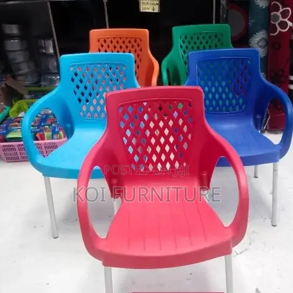 Dining Chairs; Plastic Stackable Home Dining and Outdoor Chairs