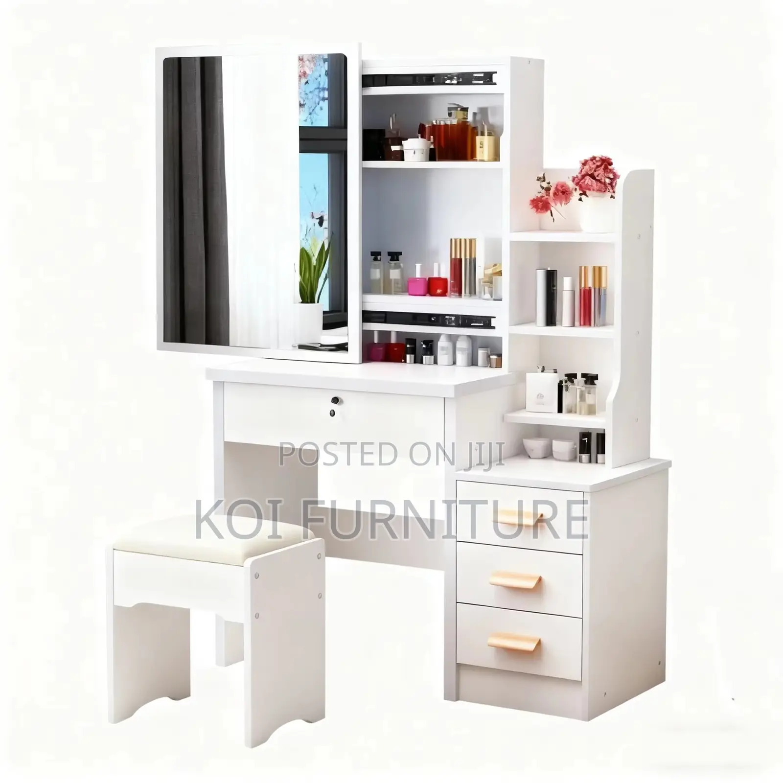 Dressers; Bedroom and Dressing Room Vanity Set Up