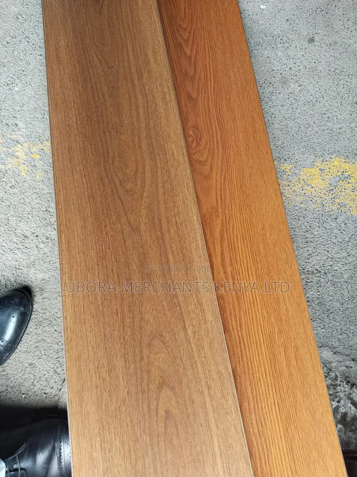 Floor Laminates Planks 8mm Thickness