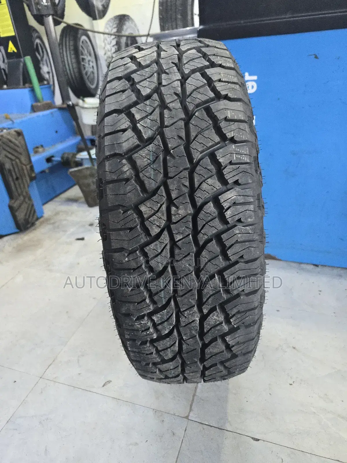 235/60r18 Centara Adventure All Terrain Tire