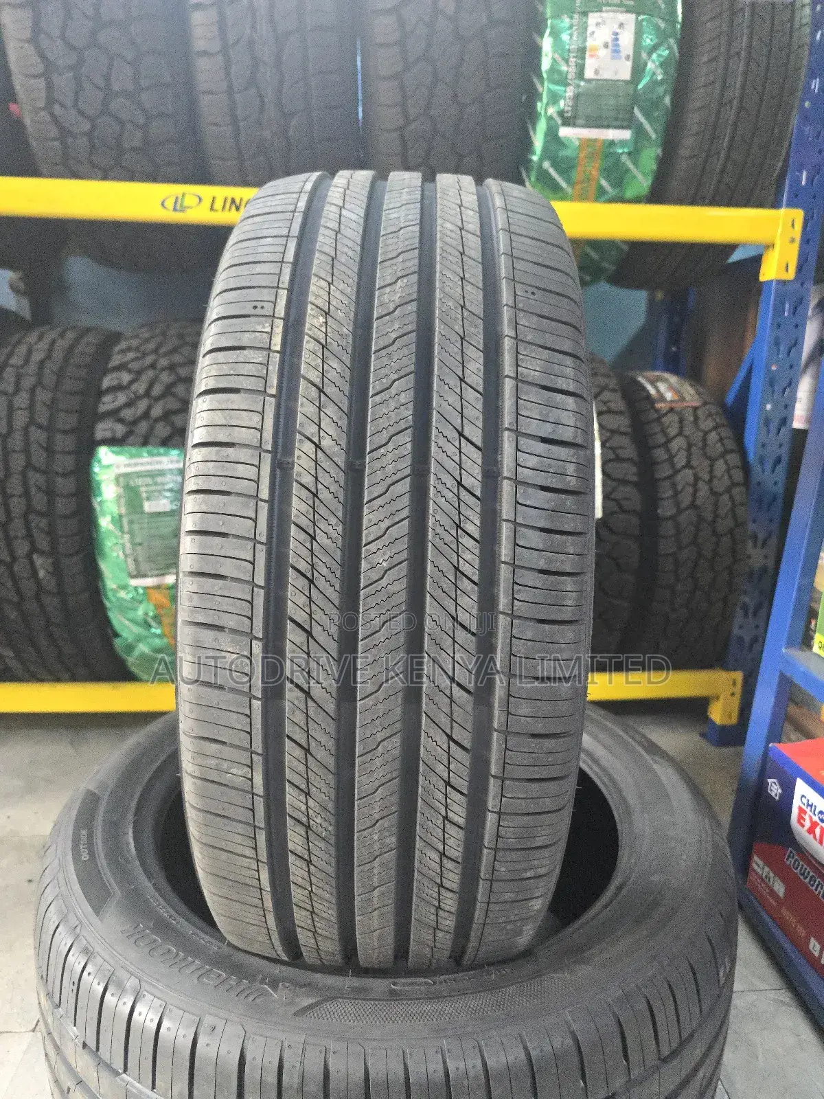 275/45r21 Hankook Tire