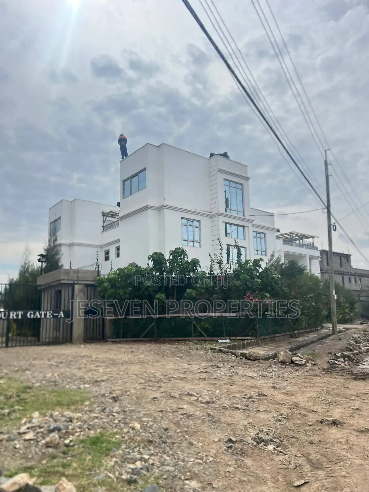 6bdrm Maisonette in Syokimau, Mombasa Road for rent