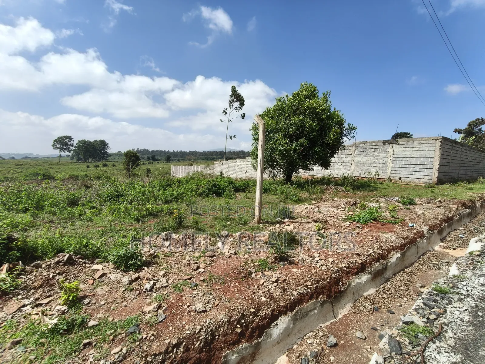 Residential Quarter Acre Red Soil Plot for Sale in Kerarapon Drive