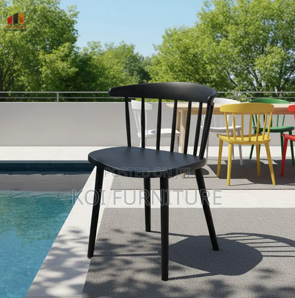 Office Chair : Black Plastic Nordic Dining Chair