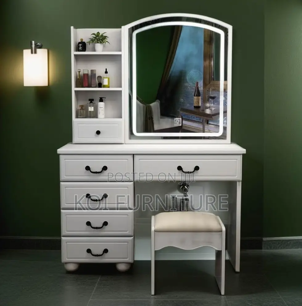 Vanity Set : Modern Vanity Dressing Table With Led Lighting