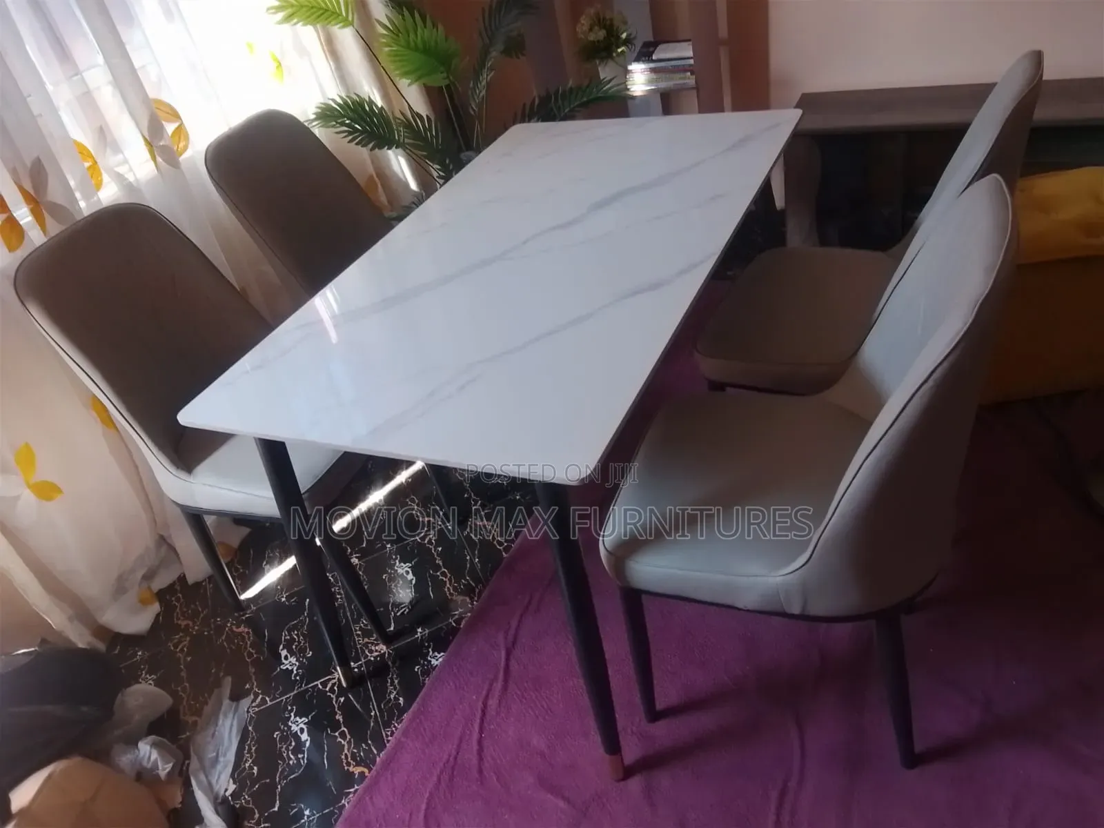 Dinning Grey Seat Table