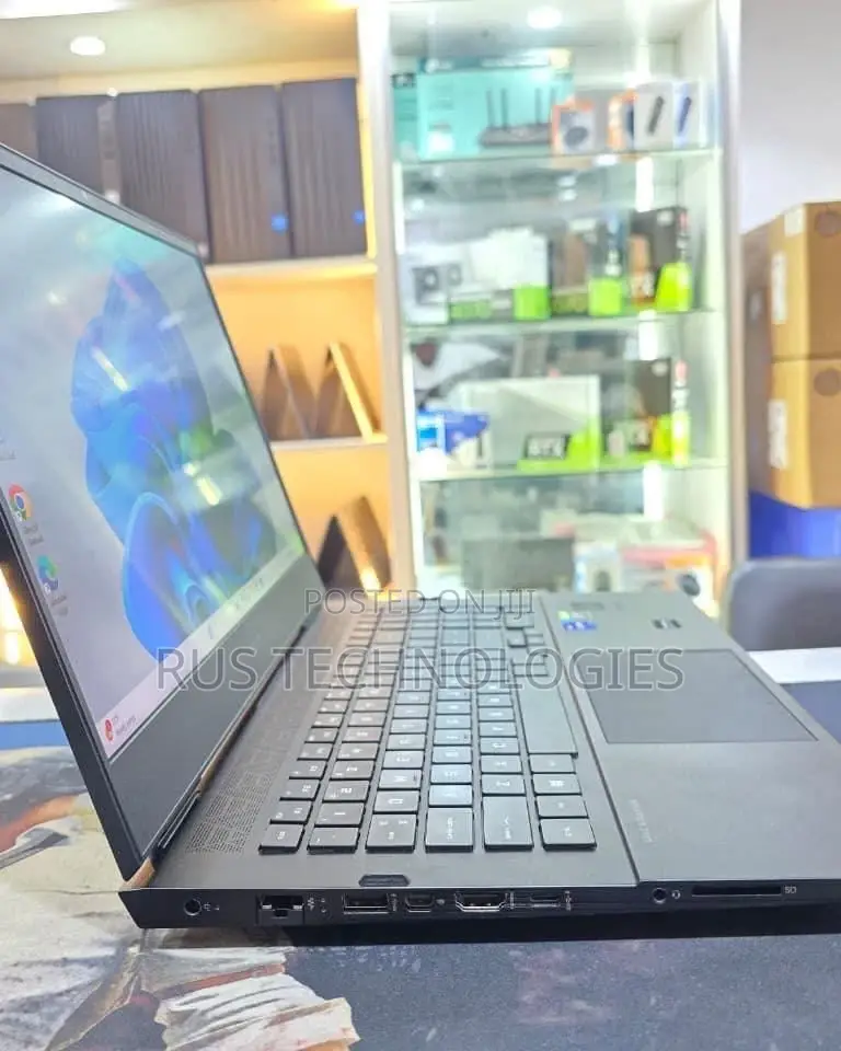 New Laptop HP Victus 16 16GB Intel Core i7 SSD 512GB