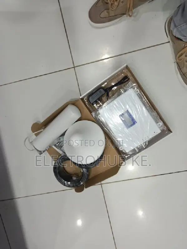 2g 3g 4g Tri Band Mobile Phone Network Booster Kit