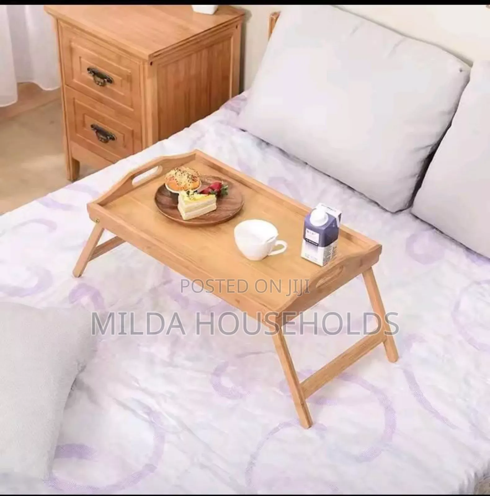 Breakfast in Bed Foldable Bamboo Tray.