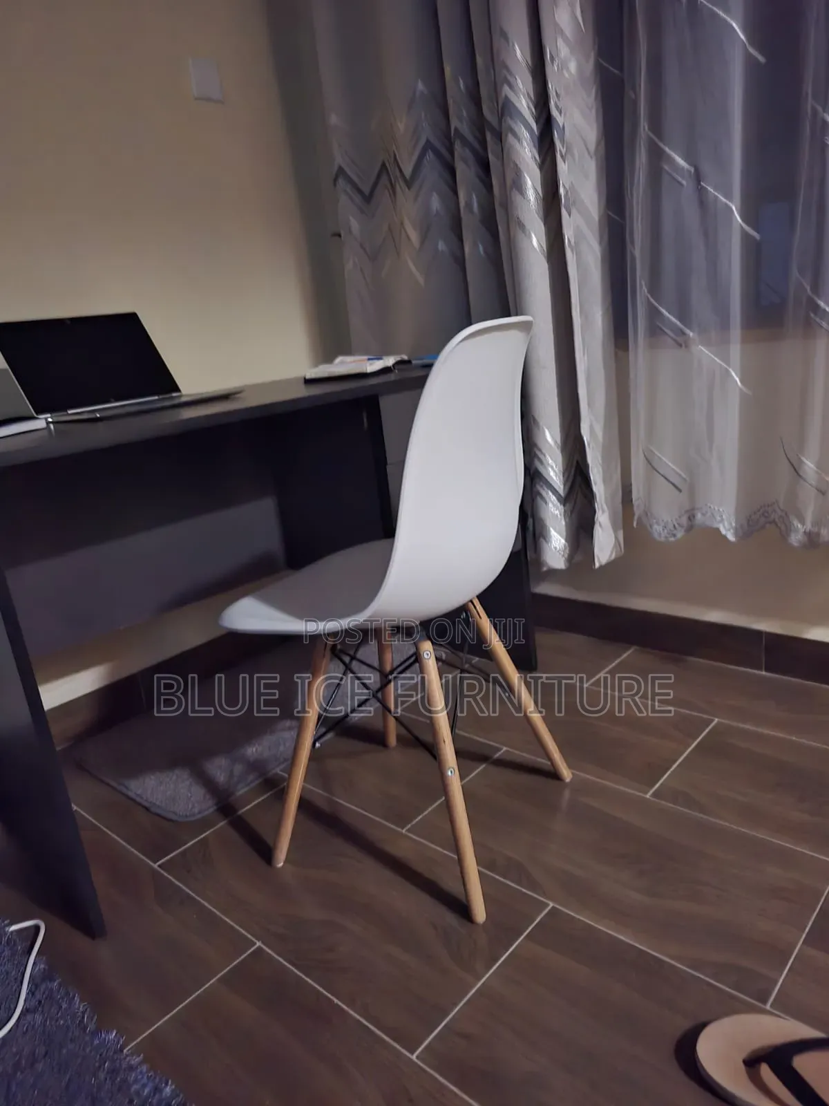 Plastic Home Eames Chair