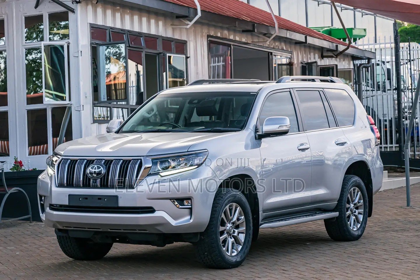 Toyota Land Cruiser Prado 2.8 2021 Silver