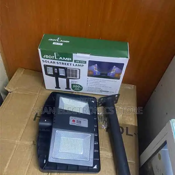 Dustproof Design Double Sided Dusk to Dawn 300watts Solar Street Light
