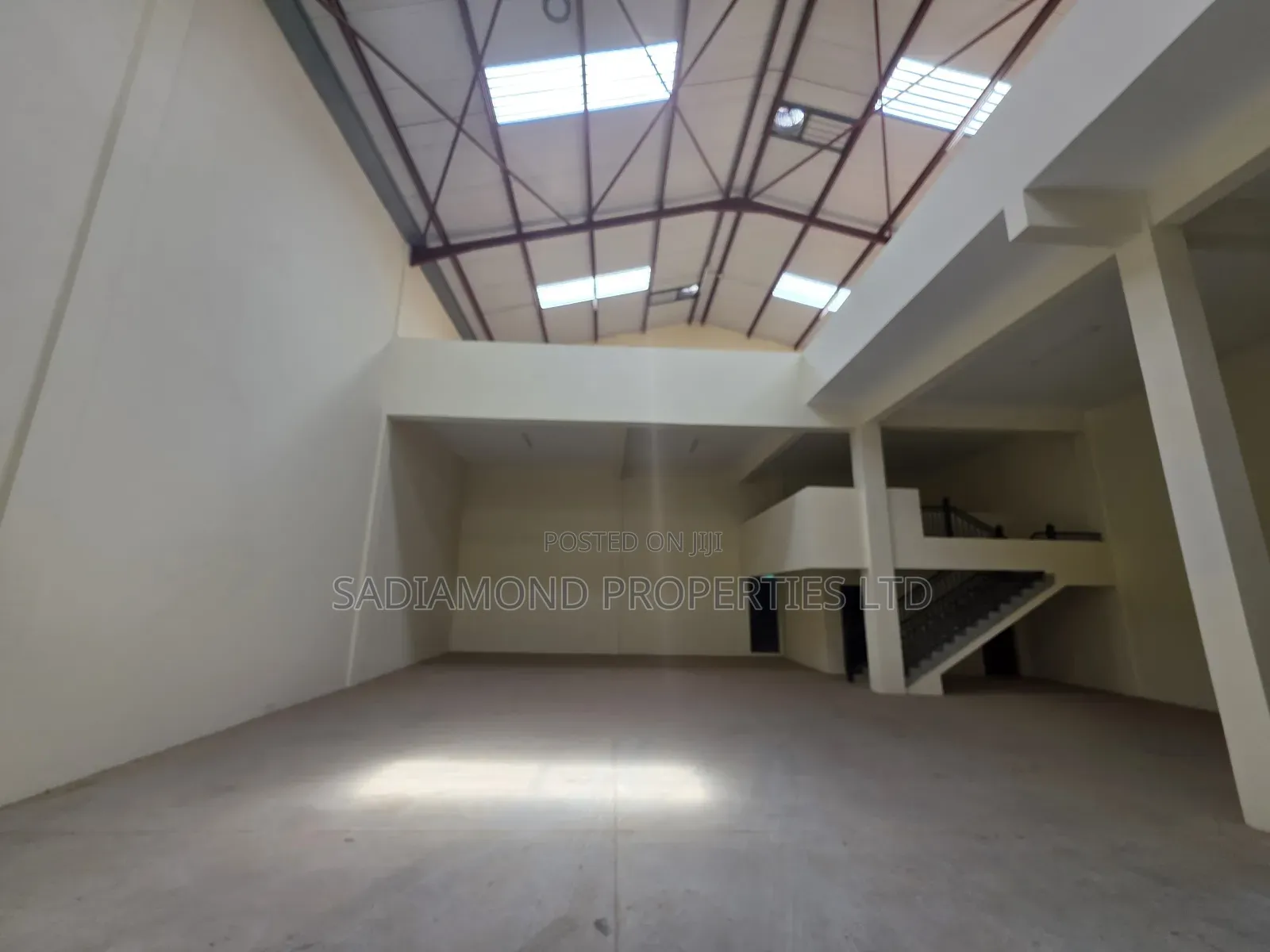Godown/Warehouse for Rent in Babadogo
