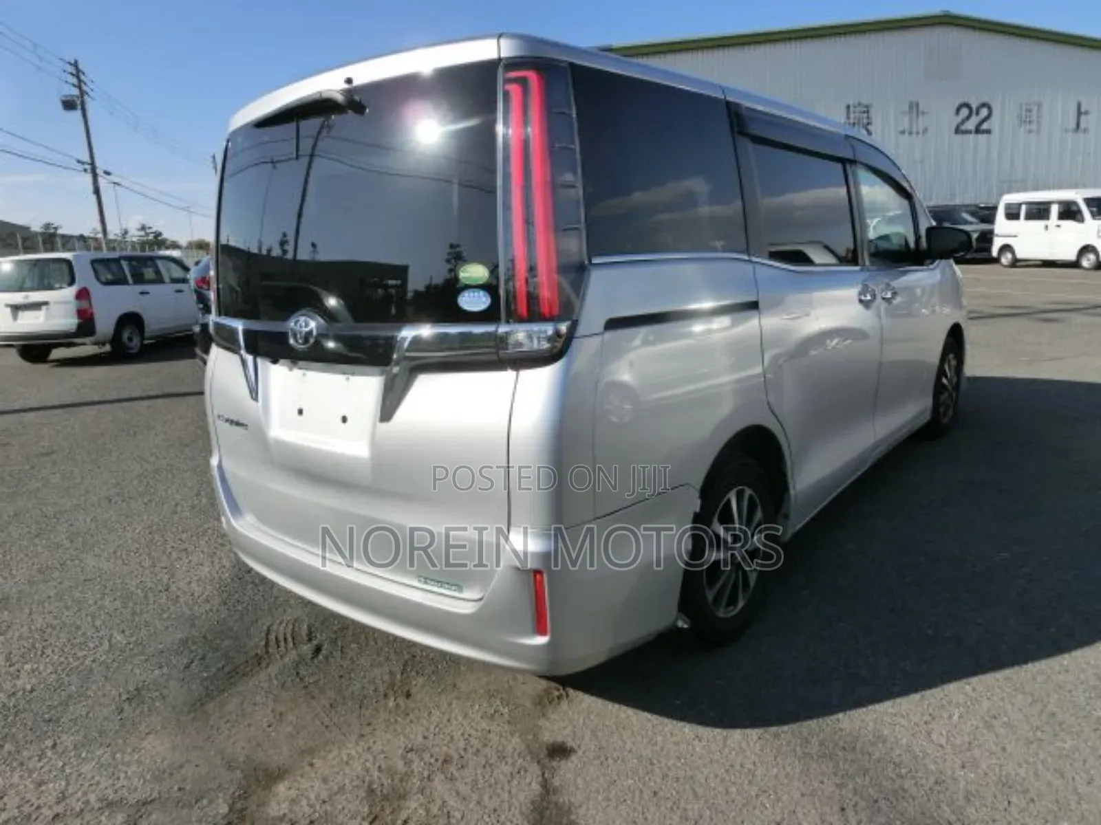 Toyota Esquire 2019 Gray