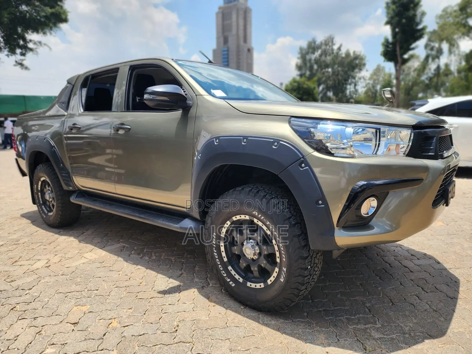 Toyota Hilux 2020 Brown