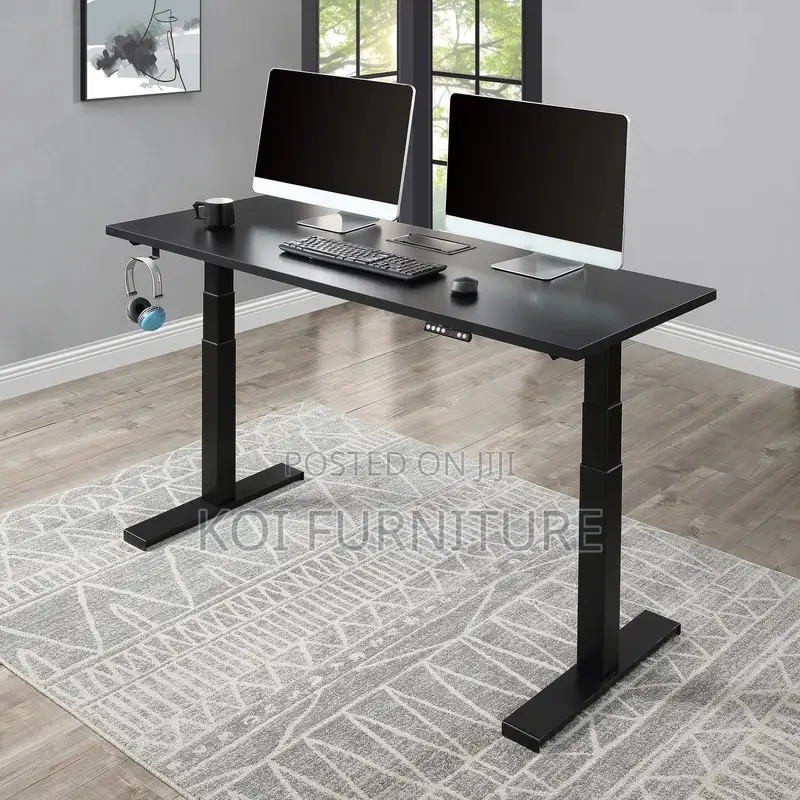 Office Table; Ample and Essenial Height Adjustable Office Desk