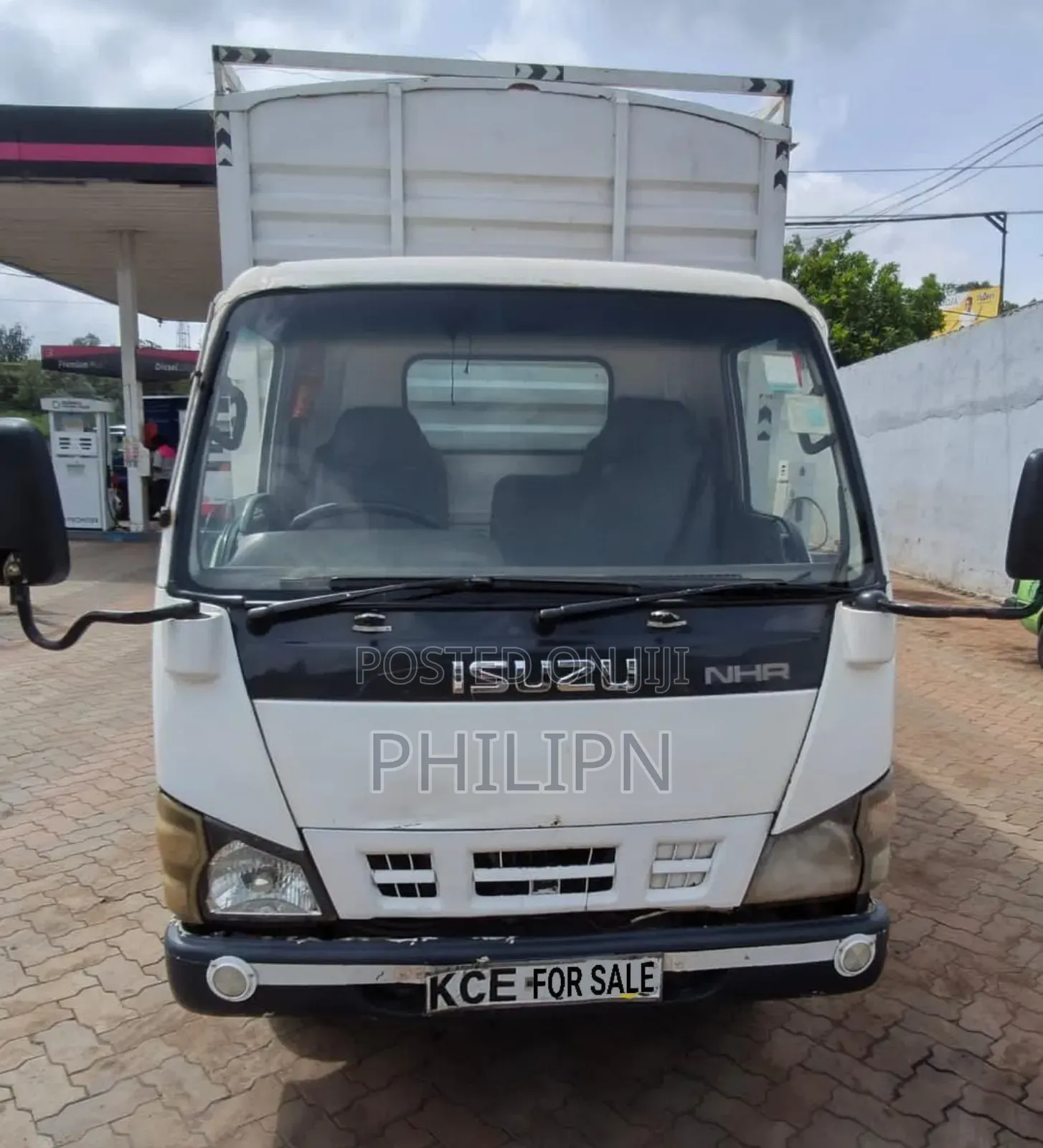 Isuzu NHR 2015 White