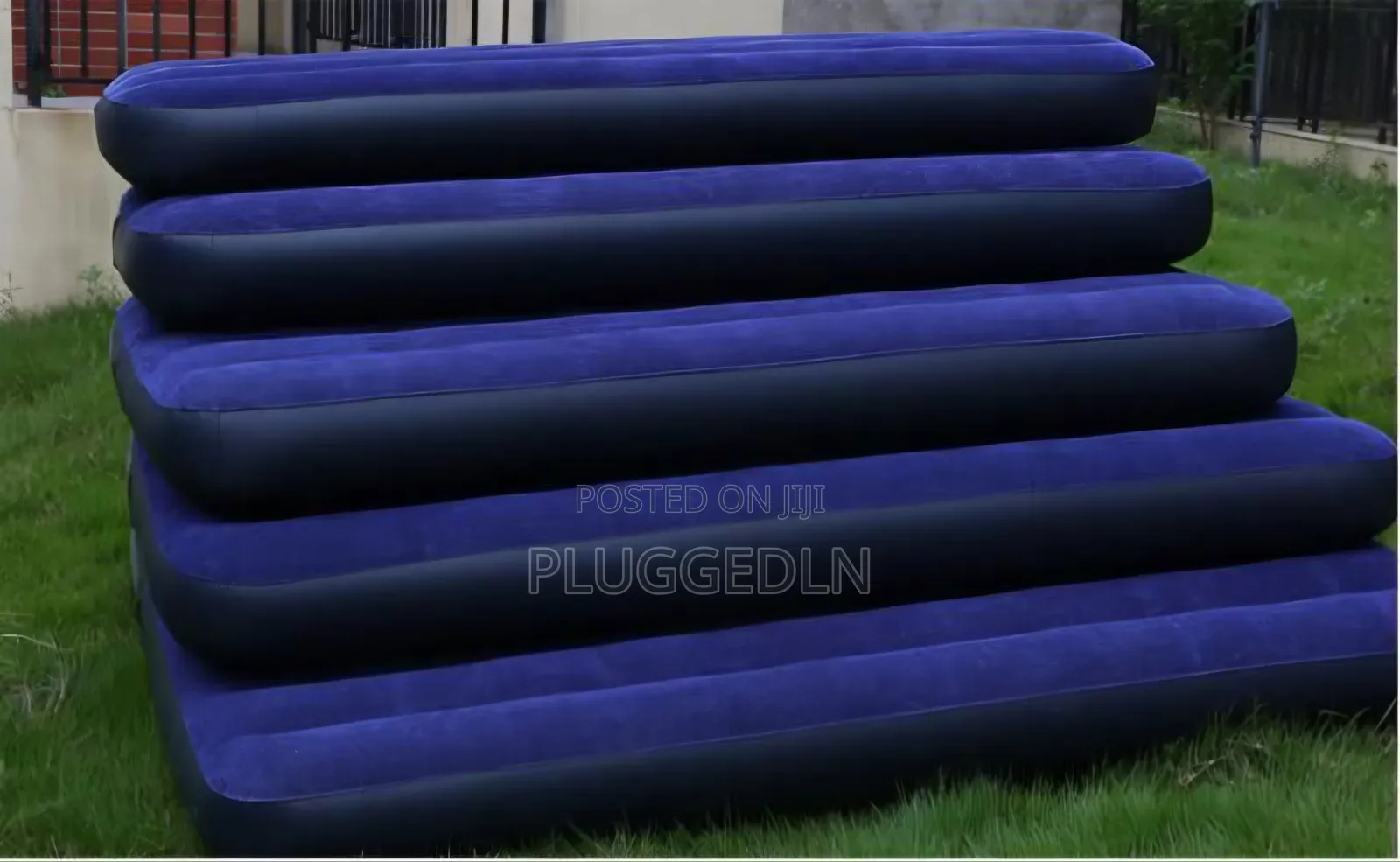 2.5 by 6 Intex Inflatable Mattress