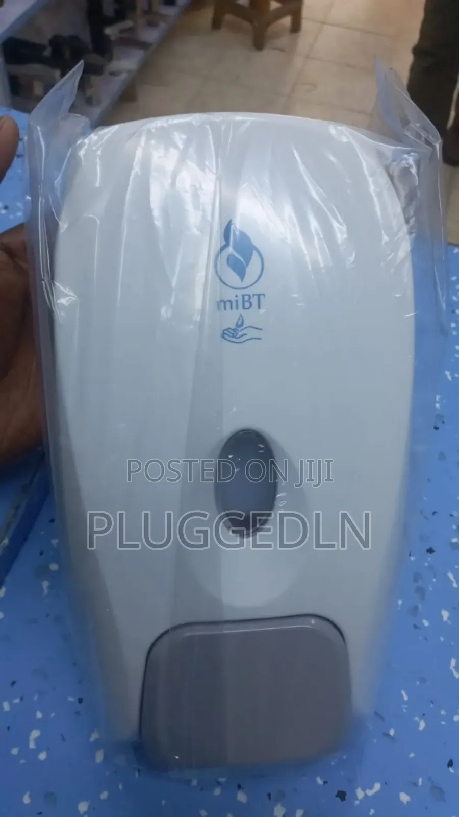 Manual Liquid Soap Dispenser