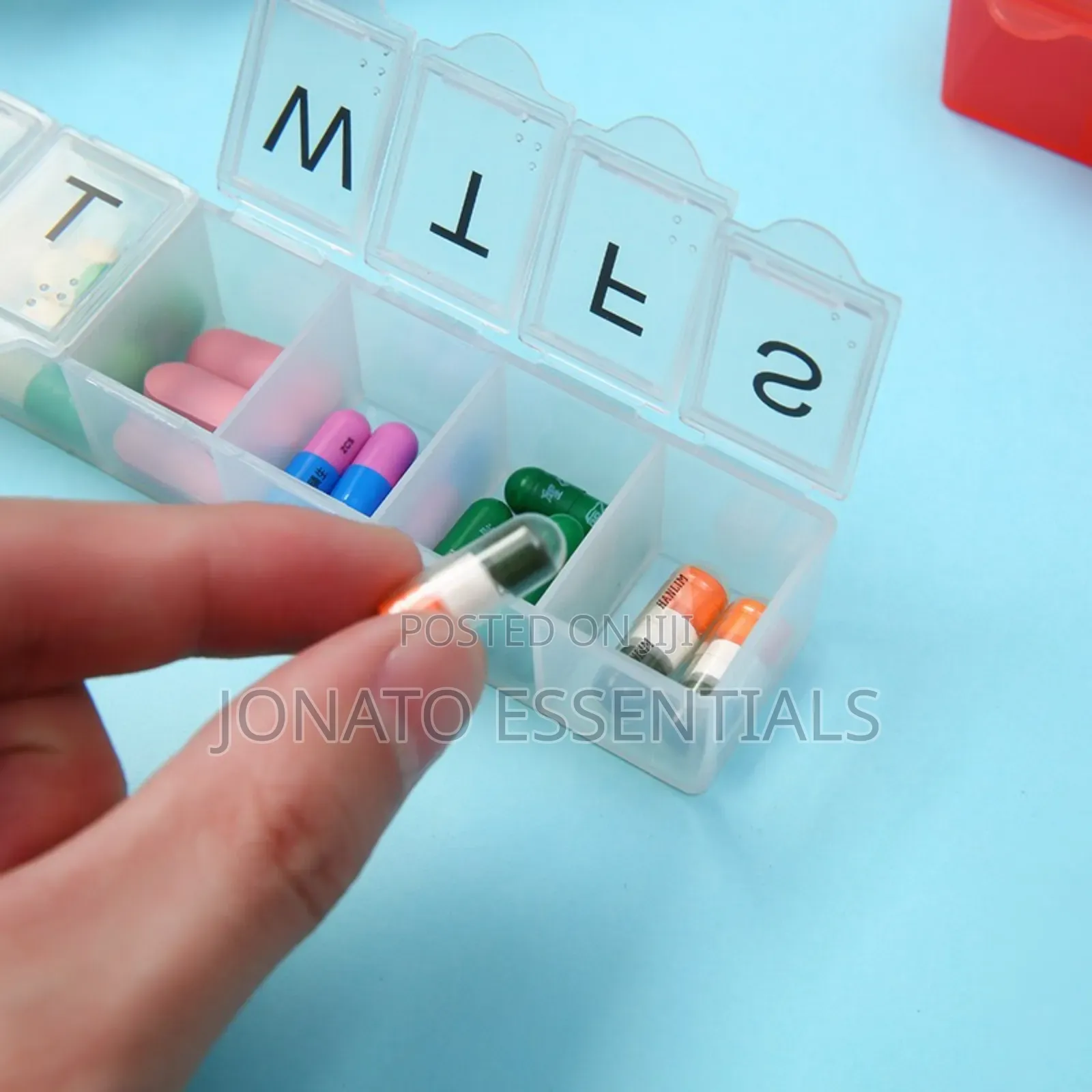7-Day Weekly Pill Box Organizer Case – Medicine Storage