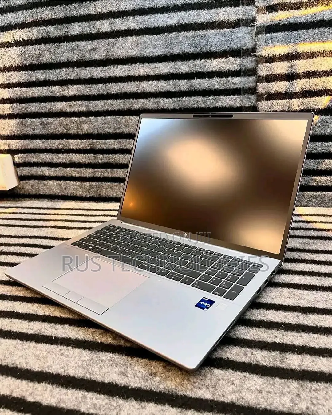 Laptop HP ZBook Firefly 16 G10 16GB Intel Core i7 SSD 512GB