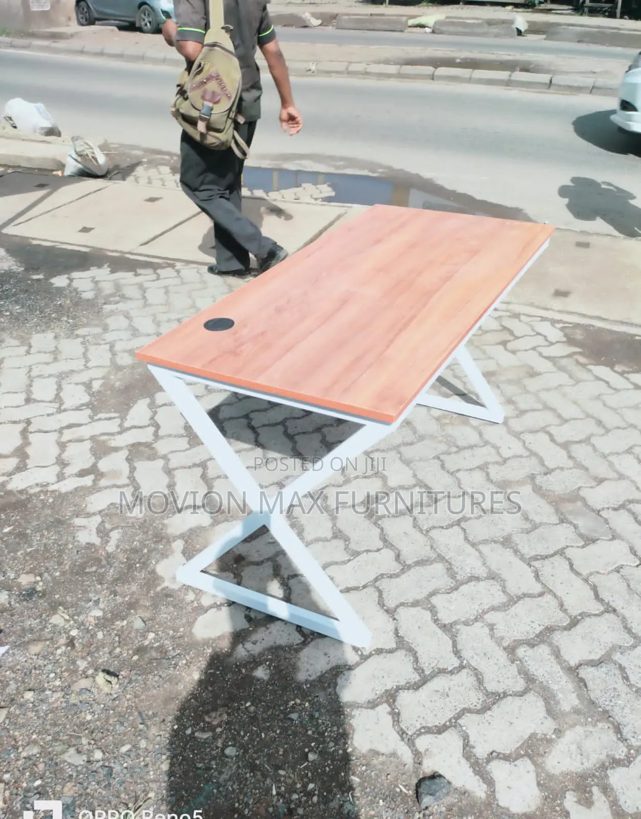 Study Relaxing Table Metallic Flame