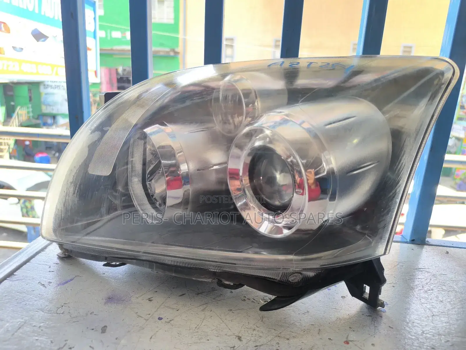 Toyota Avensis Non Xenon Headlights